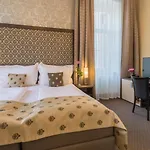 Ośrodek wypoczynkowy Wellness & Regenhart 4*