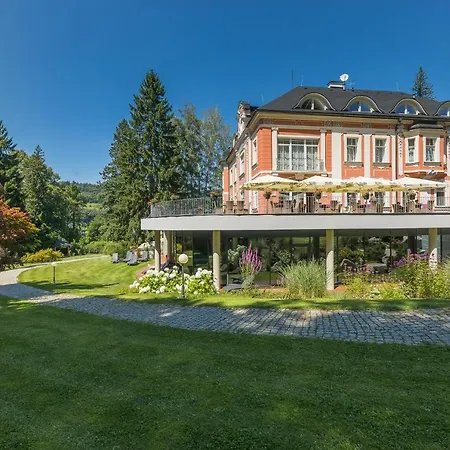 Resort Wellness & Regenhart 4*