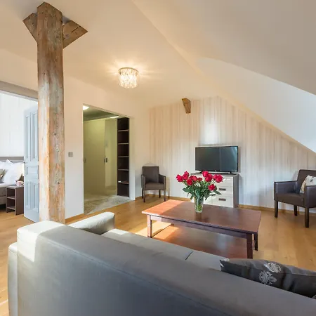 Wellness & Regenhart 4*